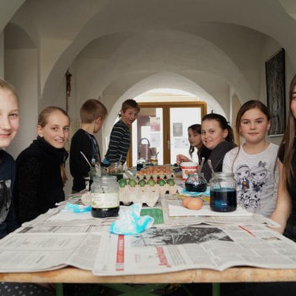 Eierfärben