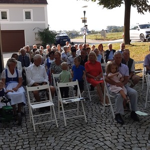 Kirche im Freien