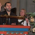 Besondere Friedensbotschaft / © Pfarre Schwanenstadt Fuad, ein syrischer Moslem, sang bei der Christmette 'Stille Nacht'