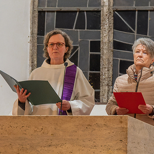 Aschermittwoch in der Pfarre Kirchdorf mit Pastoralassistentin Susanne Lammer und Erni Stöckmüller