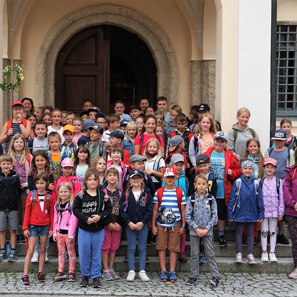 VS Reichersberg und VS Maria Schmolln / Schmitzberger Barbara gemeinsamer Schlussgottesdienst