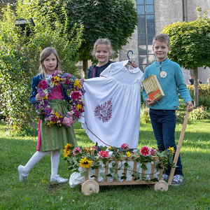 900 Jahre sind vergangen, seitdem die Kirchdorfer Kirche geweiht wurde. Mit einem großen Pfarrfest und Erntedank fanden die Jubiläumsfeiern ihren Höhepunkt und Abschluss.